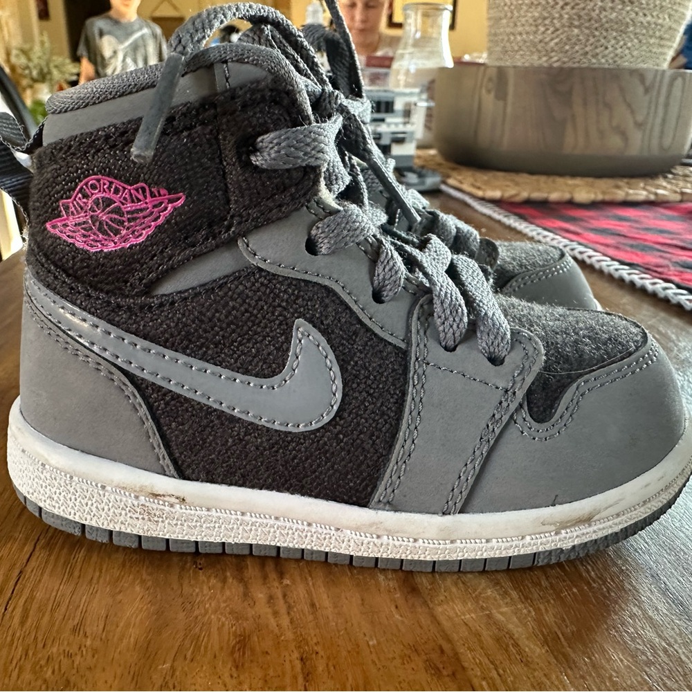 Jordan 1 Retro Shoes Infant 6C Gray Sneakers